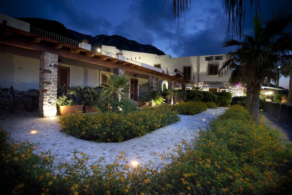 Hotel Residence Acquacalda Lipari  Eksteriør billede
