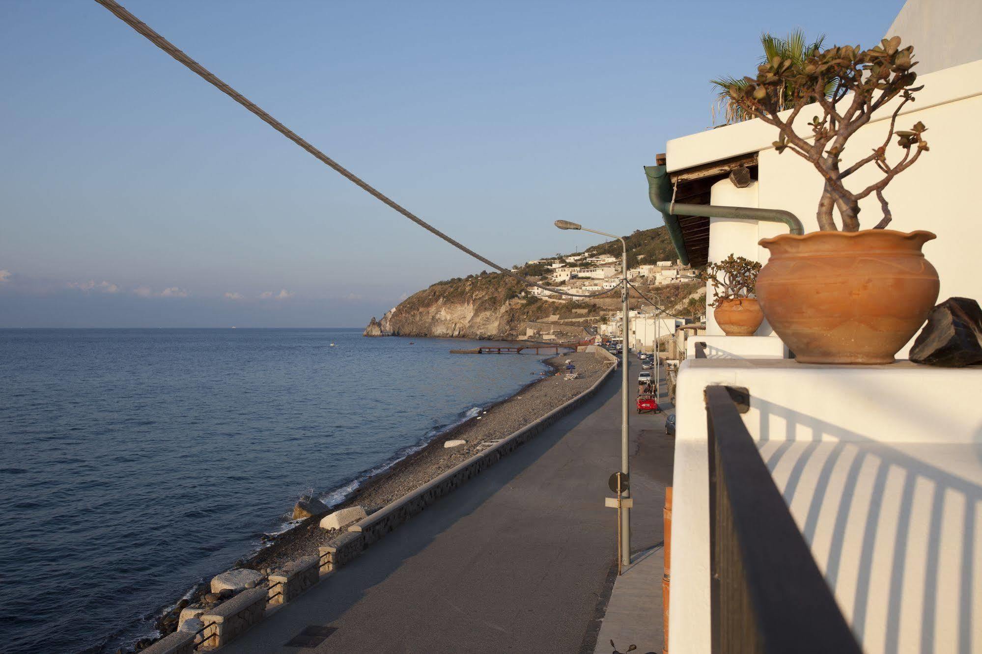 Hotel Residence Acquacalda Lipari  Eksteriør billede