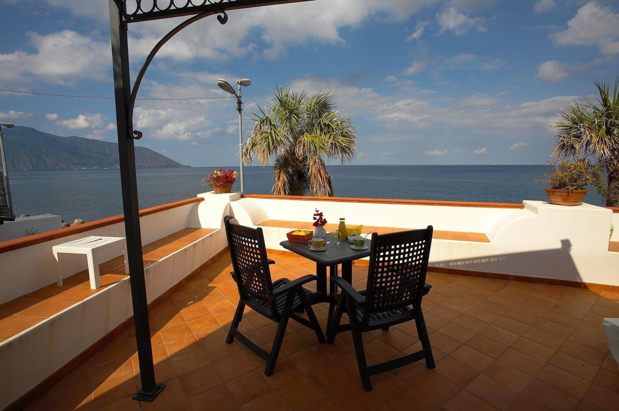 Hotel Residence Acquacalda Lipari  Eksteriør billede